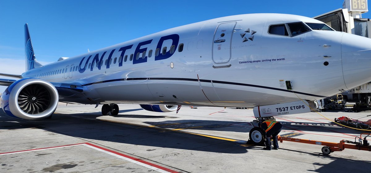 TonyBresciani's tweet photo. #unitedconsistencyteam #goodleadstheway
#core4live
#DENAOE
Doors closed U7 ready for an early departure DEN to CMH priority flight. Way to go AOE!!
@jonathangooda @MikeHannaUAL @KevinSummerlin5 @Thereal_DEN_Ed @BsquaredUA @SalangaJ @Davidwi97357603 @Tobyatunited @BillyNajarro https://t.co/SbaIX9LdIP