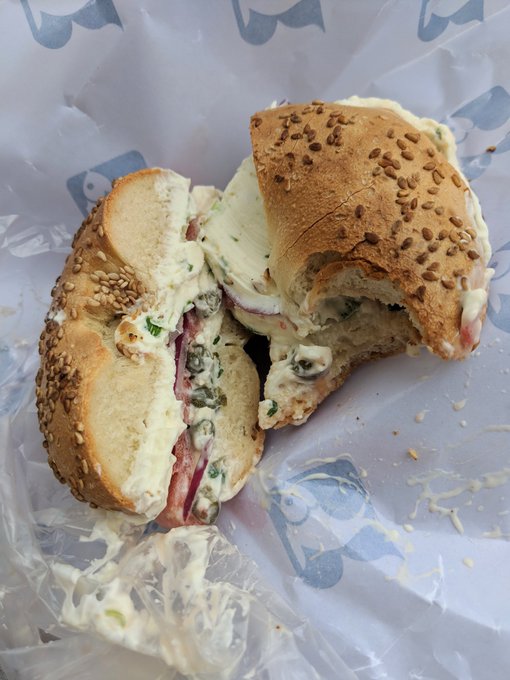 I'm ready to make new friends in NYC, November 7-10.  Who's gonna make me delicious, messy, and cream