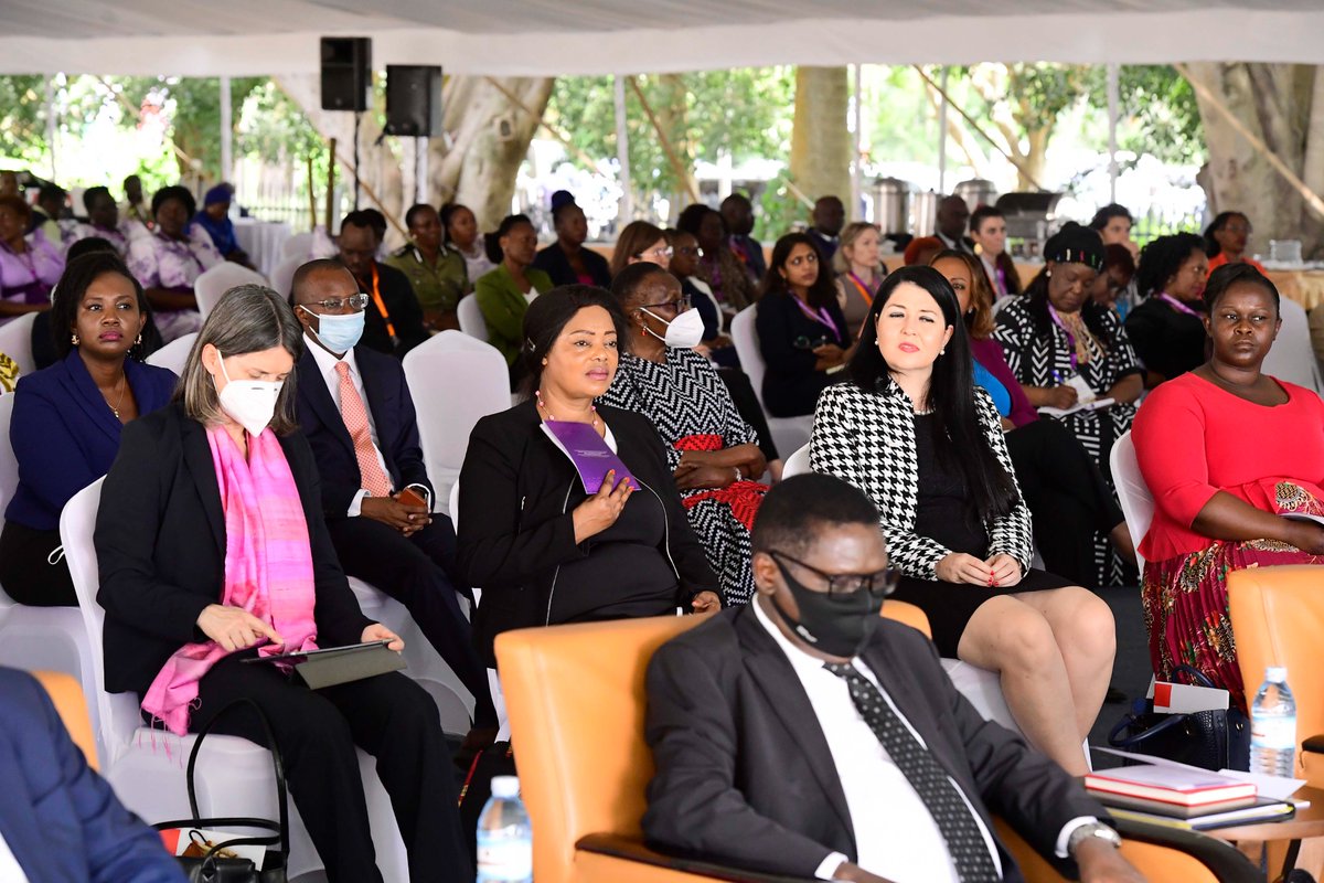 KagutaMuseveni's tweet image. Society must stop seeing/ treating women as inferior, for instance, we have an unpalatable practice that women should not inherit property! This is retrogressive! Women must be part of the money economy because then, household income is sustainable.