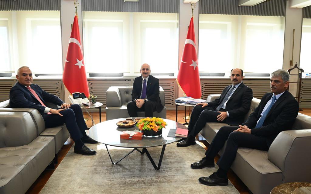 Uğur İbrahim  Altay