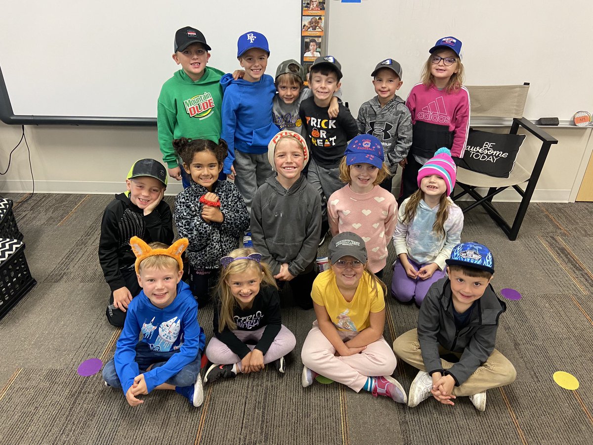 MsSchlenker's tweet photo. We Band together to say No to Drugs! #MorrisJays #RRWeek https://t.co/lLVmVAevFc
