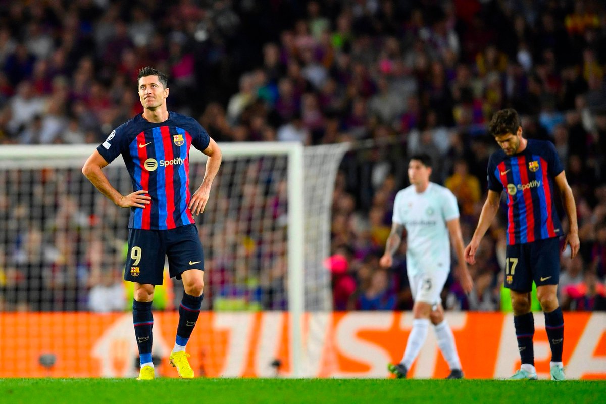 lnstantFoot's tweet photo. Le Barça est pour l'instant ÉLIMINÉ de la #UCL. ❌💙❤️ https://t.co/1aFJapXwSB