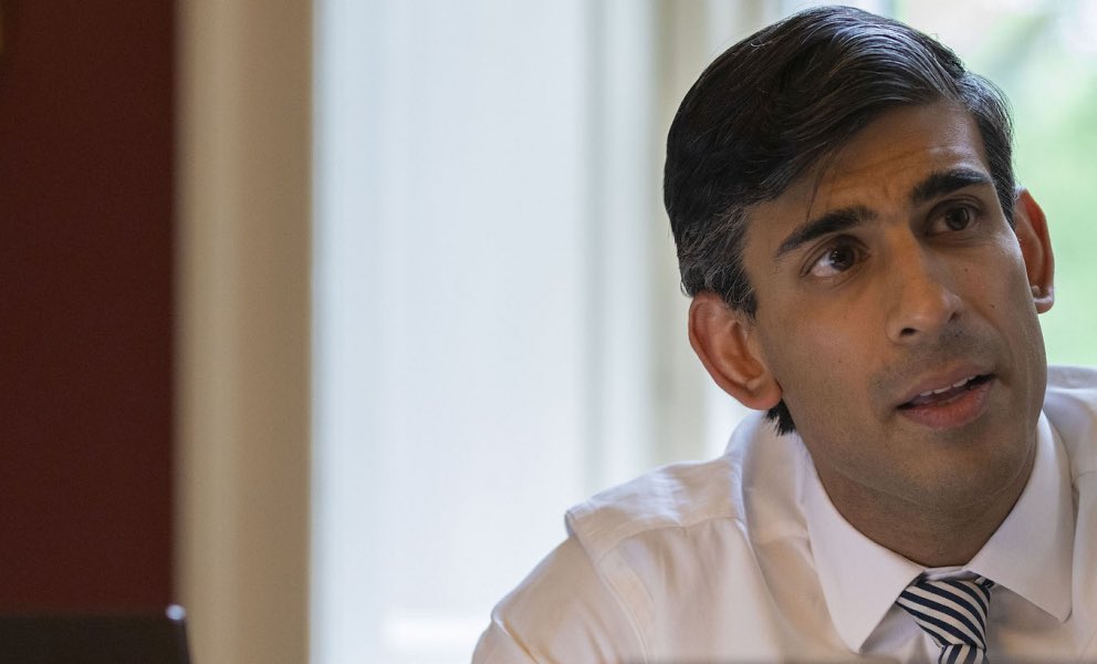 QtizenOnline's tweet photo. Who Rules The World? Well, at least in the UK, it’s Rishi Sunak, sworn in as the new British Prime Minister today. https://t.co/ATun6sYpbG

#qtizen #qtizenonline #whorulestheworld #netflix #ZhaoLusi #yangyang #martialarts #wuxia #Xianxia #chinesedrama #RishiSunak #BritishPm https://t.co/KGSB1GhMN9