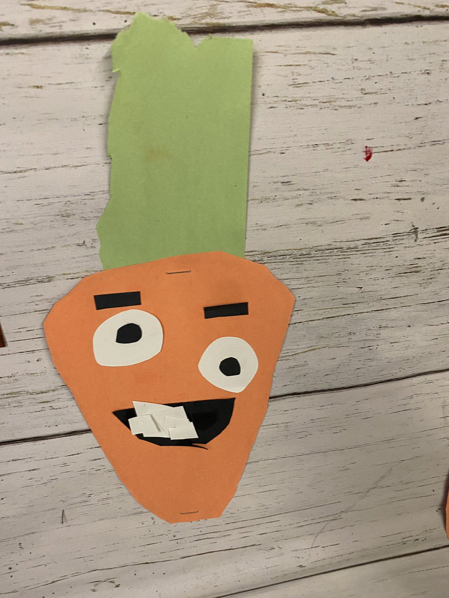 You better keep an eye out at Crackenhopper Field, these creepy carrots are coming! Always one of my favourite fall read alouds. 🥕🥕🥕