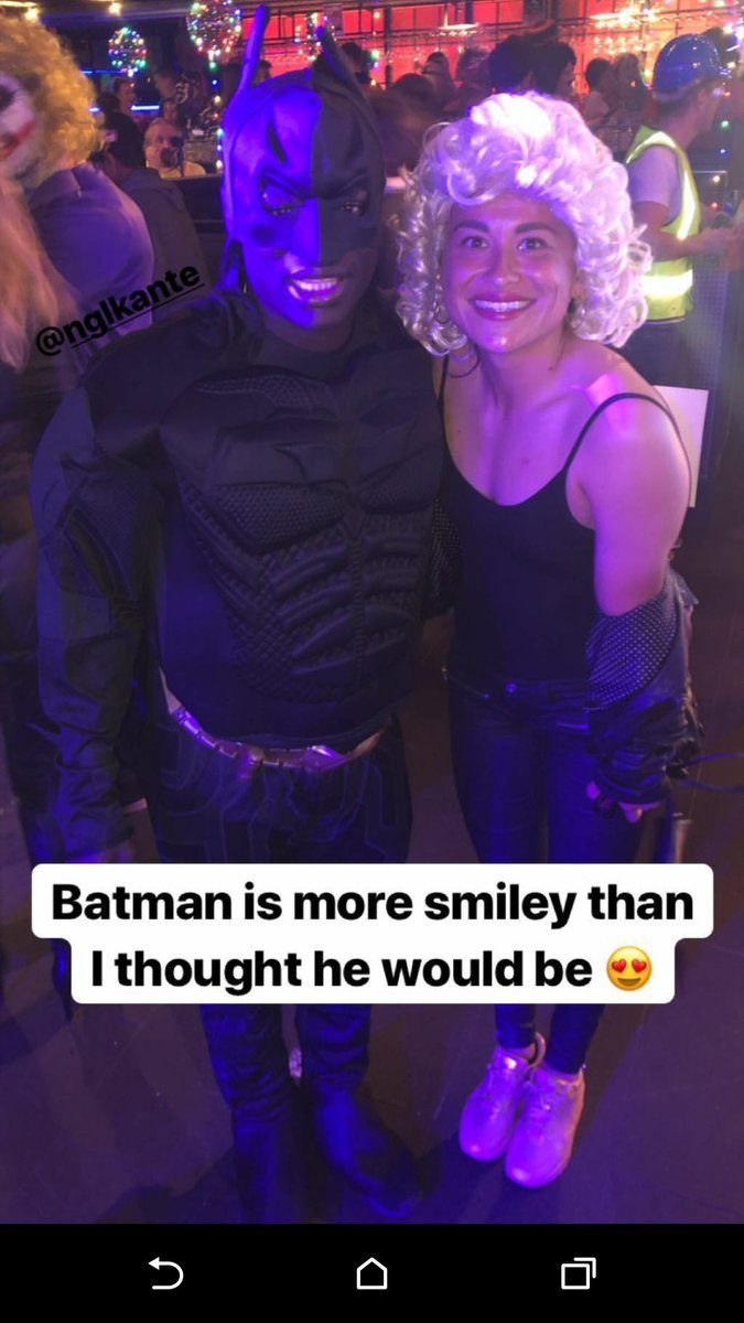 FrankKhalidUK's tweet photo. Superhero on the pitch and super hero off the pitch to!!! Ngolo Kante 💙 https://t.co/GYmBdzONdn