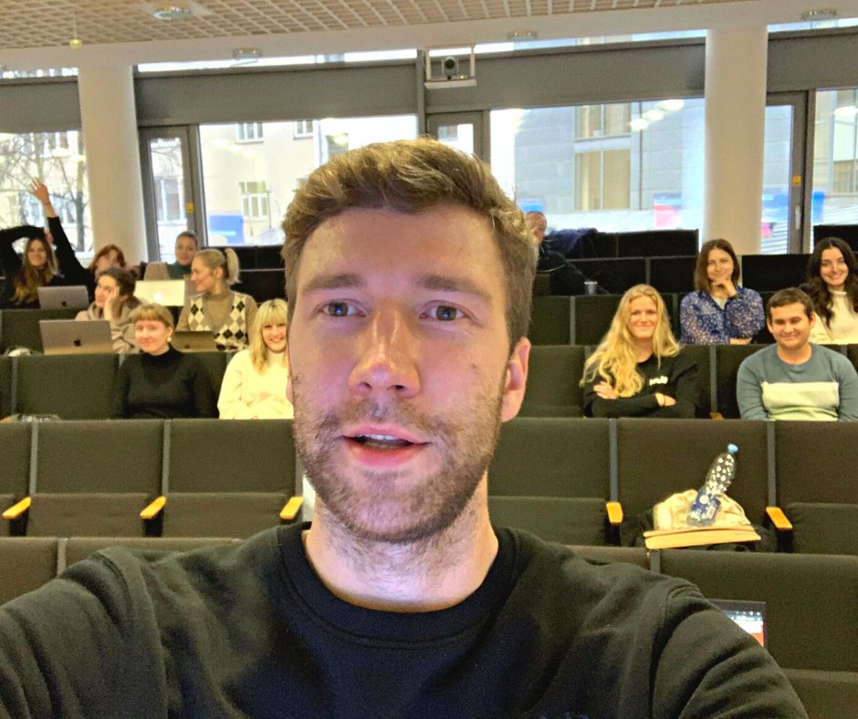 Thank you <a href="/SSE_Riga/">SSE Riga</a> for inviting our founder Jekabs,an alumnus of the university,to inspire the next generation of entrepreneurs 👩‍🎓👨‍🎓 His entrepreneurial journey just turned 18! This experience does not come without failures, but sometimes things do work out. Just like Roibox! 💜