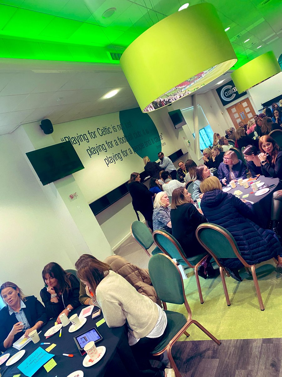 A packed workshop session considering pedagogical approaches across Early Level - Glasgow ELC and primary school educators talking challenges, needs, solutions and hopes for the future (and Dug’s dinner🐾) #TalkScottishEducation #CurriculumInnovation #Pedagogy #LetTheWeansPlay