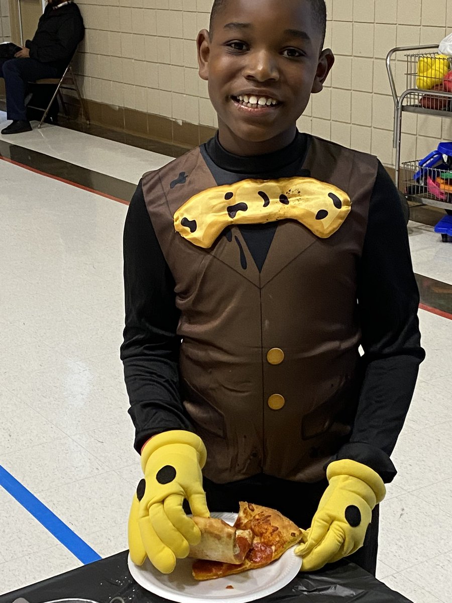 KCPS_Knotts's tweet photo. We are excited about #STEMeducation who doesn’t love incorporating education with Halloween 🎃 https://t.co/sd7odB6swc