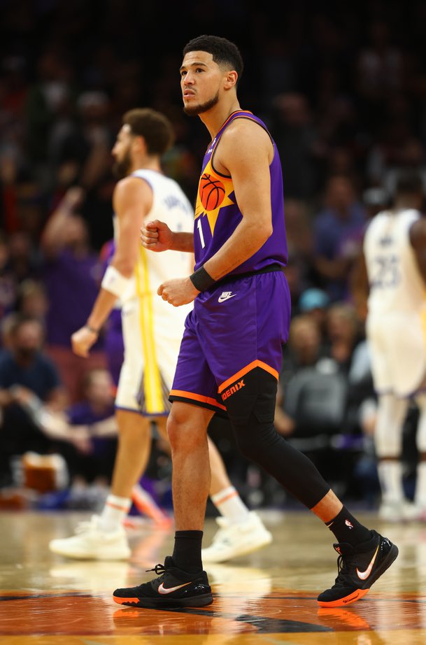 TheDunkCentral's tweet photo. “Probably the most complete player in the league right now. There are no weaknesses in his game and he's scoring everywhere.” 

- Monty Williams on Devin Booker https://t.co/rU2gclmxbY