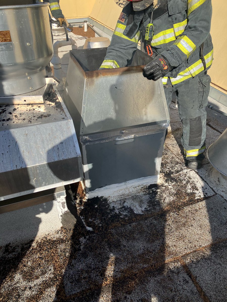 SacFirePIO's tweet photo. 400 Block of 12th Street; isolated fire in an industrial sized coffee roaster on the 1st floor of a commercial apartment building. 12th St closed between C &amp; E St. while crews checked for extension to upper floors. Fire was contained to ventilation system and crews are clearing. https://t.co/fCPLOJfxqb