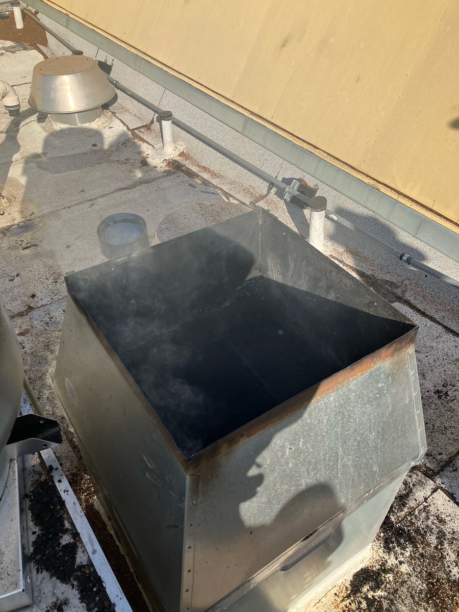 SacFirePIO's tweet photo. 400 Block of 12th Street; isolated fire in an industrial sized coffee roaster on the 1st floor of a commercial apartment building. 12th St closed between C &amp; E St. while crews checked for extension to upper floors. Fire was contained to ventilation system and crews are clearing. https://t.co/fCPLOJfxqb