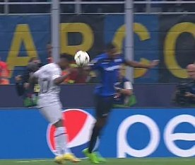 Zona_Blaugrana's tweet photo. La mafia manda al Barça a la Europa League. https://t.co/sF5Lswe1BE