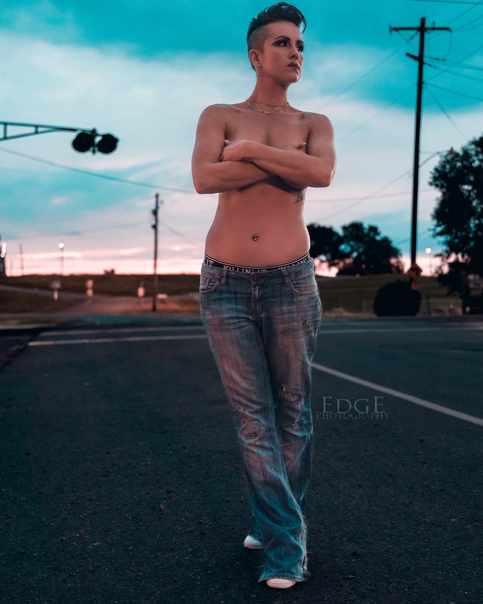 EdgEPhotography's tweet photo. Just playing with Lightroom &amp; Photoshop. #edgephotography #girlsontheedge https://t.co/Jb3TwQbTjb