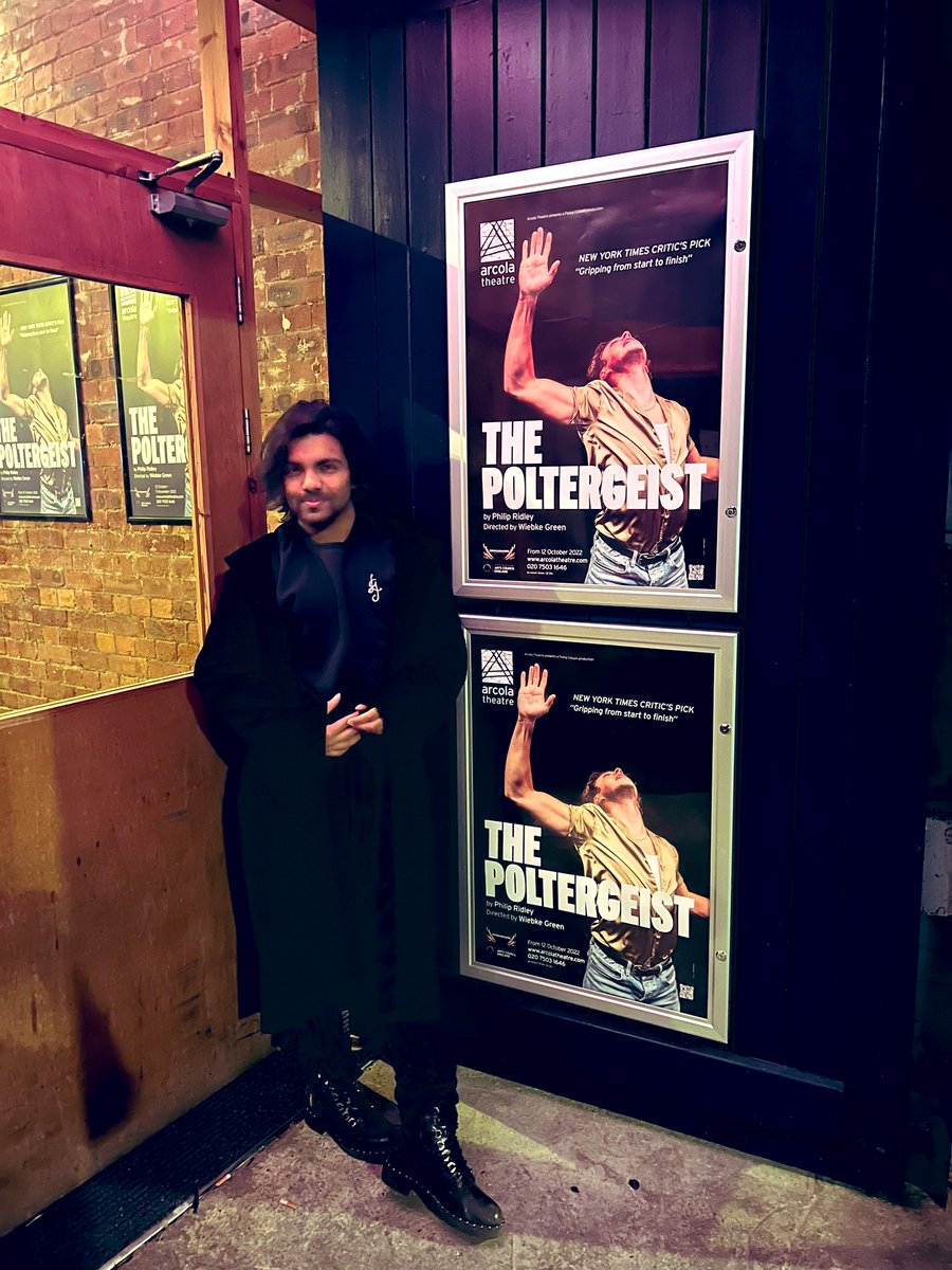 Liver_And_Lung's tweet image. My friend @WiebkeGreen directing a play at the @arcolatheatre and I couldn’t be more proud x