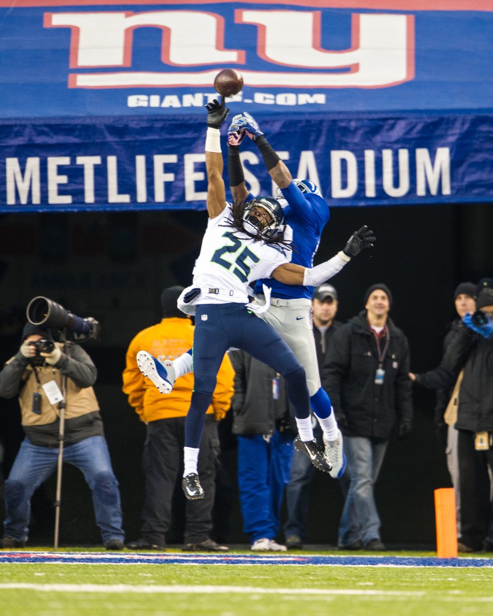 SeahawksLegends's tweet photo. Caption this 👇 https://t.co/8VHm48JUed