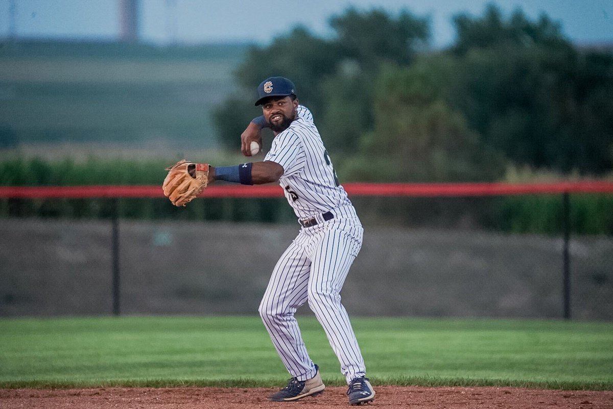OwlzNoCo's tweet photo. The fine fielder found himself among the @PBL1939  top defensive performers as well. 

@BCrosb_5  contributed to 39 double plays, tied for the seventh-best tally in the league. His 154 defensive assists tied for 10th in the league, not to mention second on the team. https://t.co/mc90POwBpf