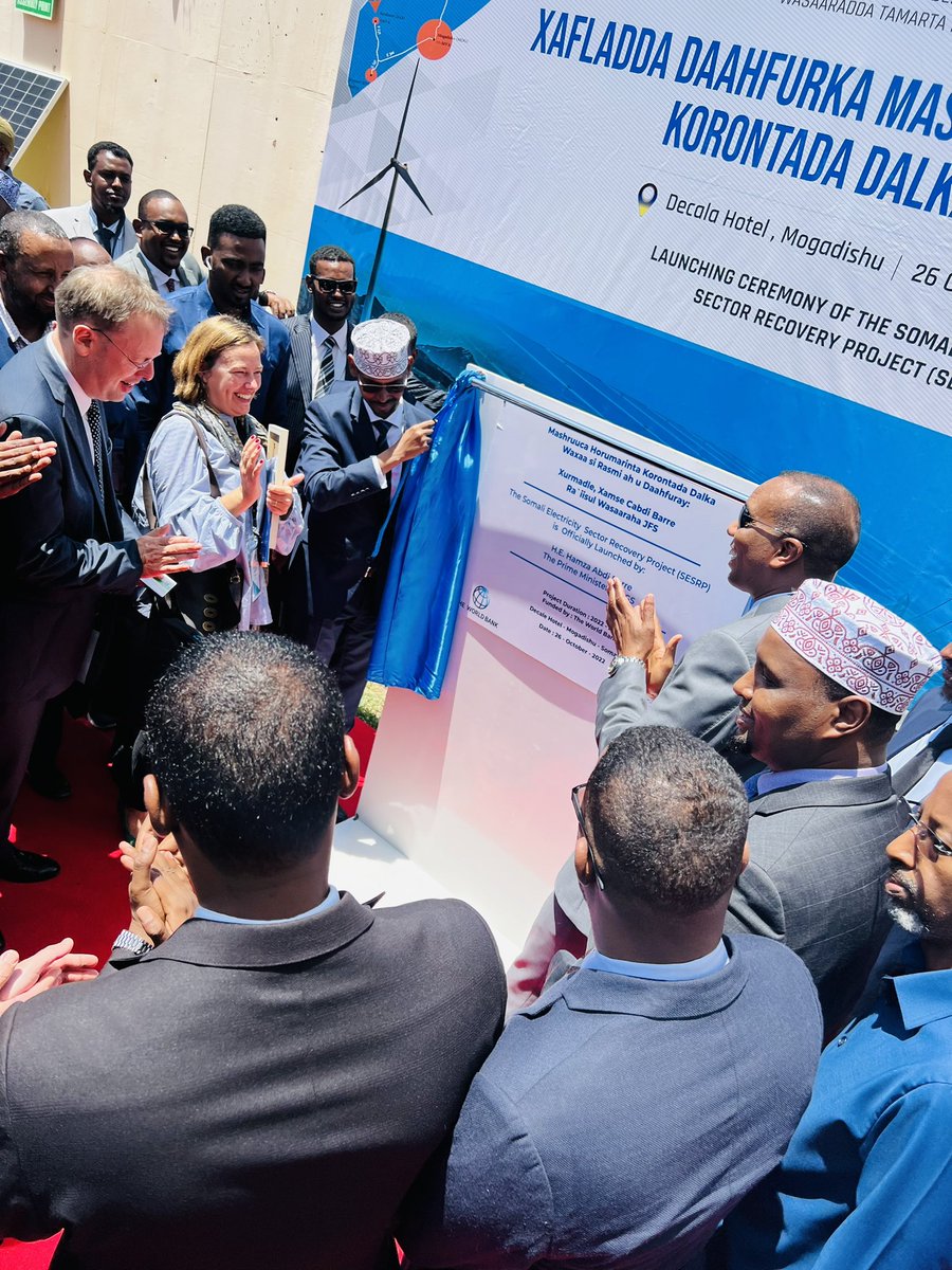 ShumacDr's tweet photo. The moment #Somalia energy sector makes a bold move with H.E, MP @HamzaAbdiBarre together with Minister @JamaTaqalAbbas, #SESRP partners successfully launch; the Somalia Electricity Sector Reform Project #ILAYS, which is a gateway to peaceful &amp; reliable #Energy4Somalia https://t.co/VR5DVzY7SL