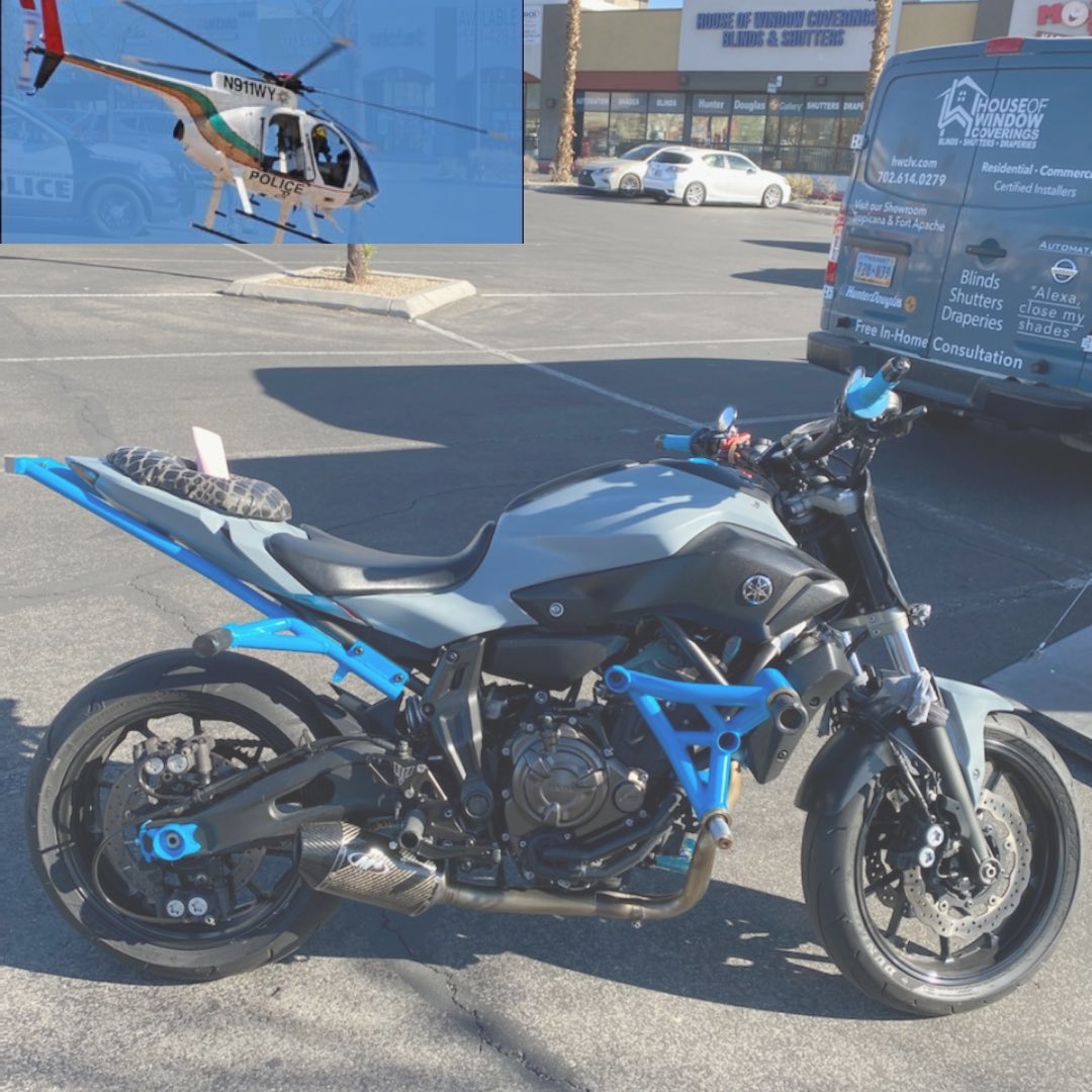 LVMPD_Traffic's tweet photo. 🚨Reckless motorcycle🚨
When the Red and Blue lights come on.This is a sign to pull over to the right. This is not a sign for you to speed off at a high rate of speed, then #givethebird to the Officer.Welp our bird in the sky, saw you and your speed was 115MPH!Off to jail you go https://t.co/TiCTCR9bdO