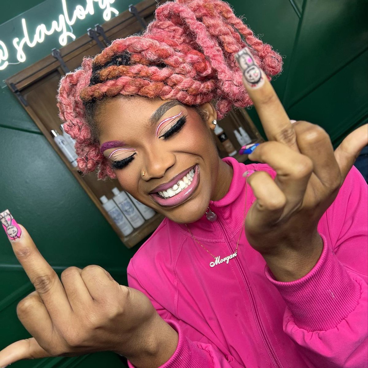 slaylorgang's tweet photo. #PINKGLAM on my sister! What yโall think twitter? ๐ซถ๐พ๐
Makeup: @slaylorgang https://t.co/I5Ld45vu43