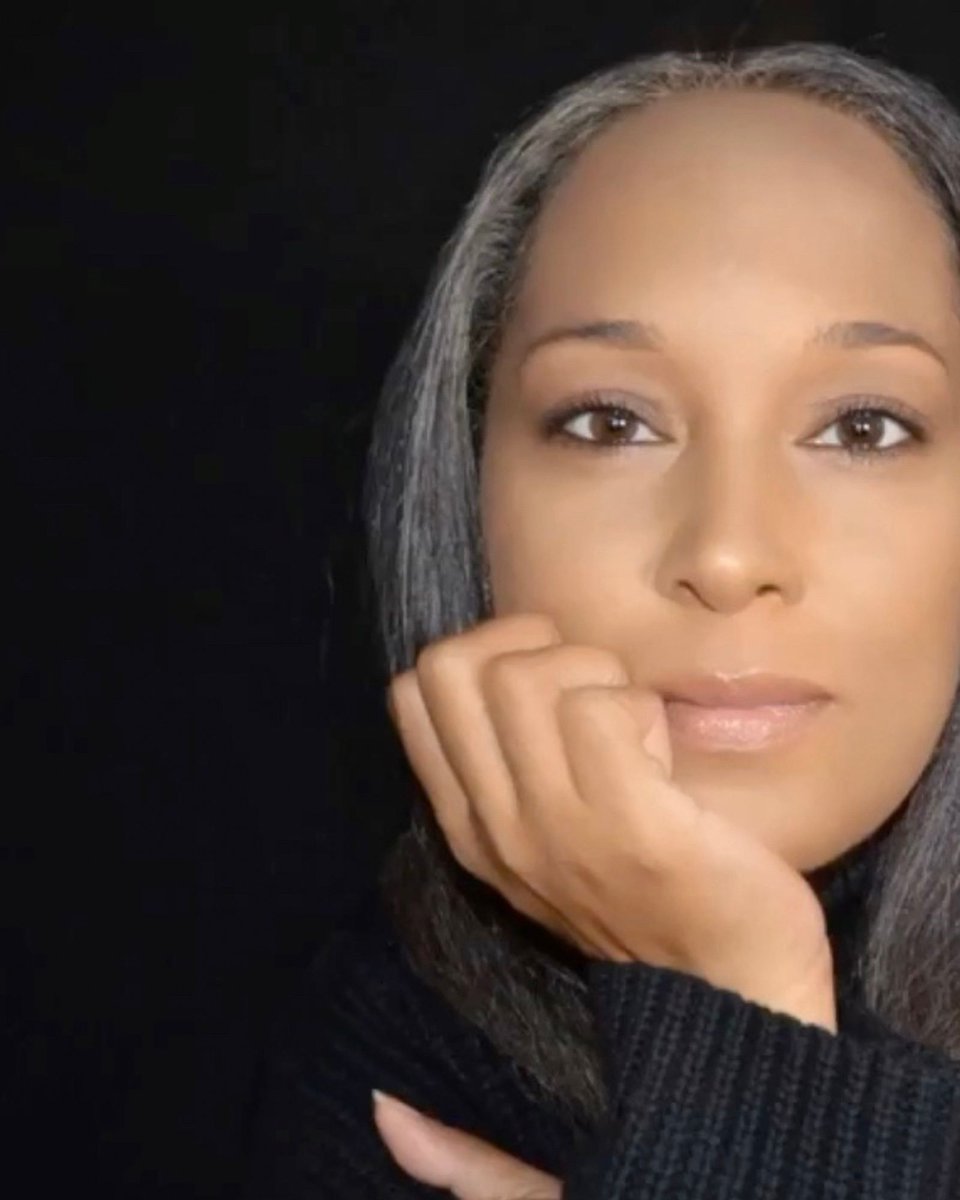 GBrooksCenter's tweet photo. Camisha Broussard is a guest speaker at the 24th Gwendolyn Brooks Writers' Conference Oct. 28-29th. Register for this FREE ONLINE event TODAY.https://t.co/NMQfNHL8QE https://t.co/kiwU9v6Oqe