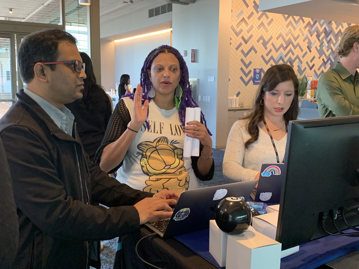 IntuitAccts's tweet photo. The 2023 Intuit QuickBooks Partner Council participates in a gallery walk to share their feedback on QuickBooks capabilities and features across the ecosystem, from payroll to payments, commerce to time, and more. We're thrilled to have these amazing partners on campus this week. https://t.co/yCkBTy4S7d