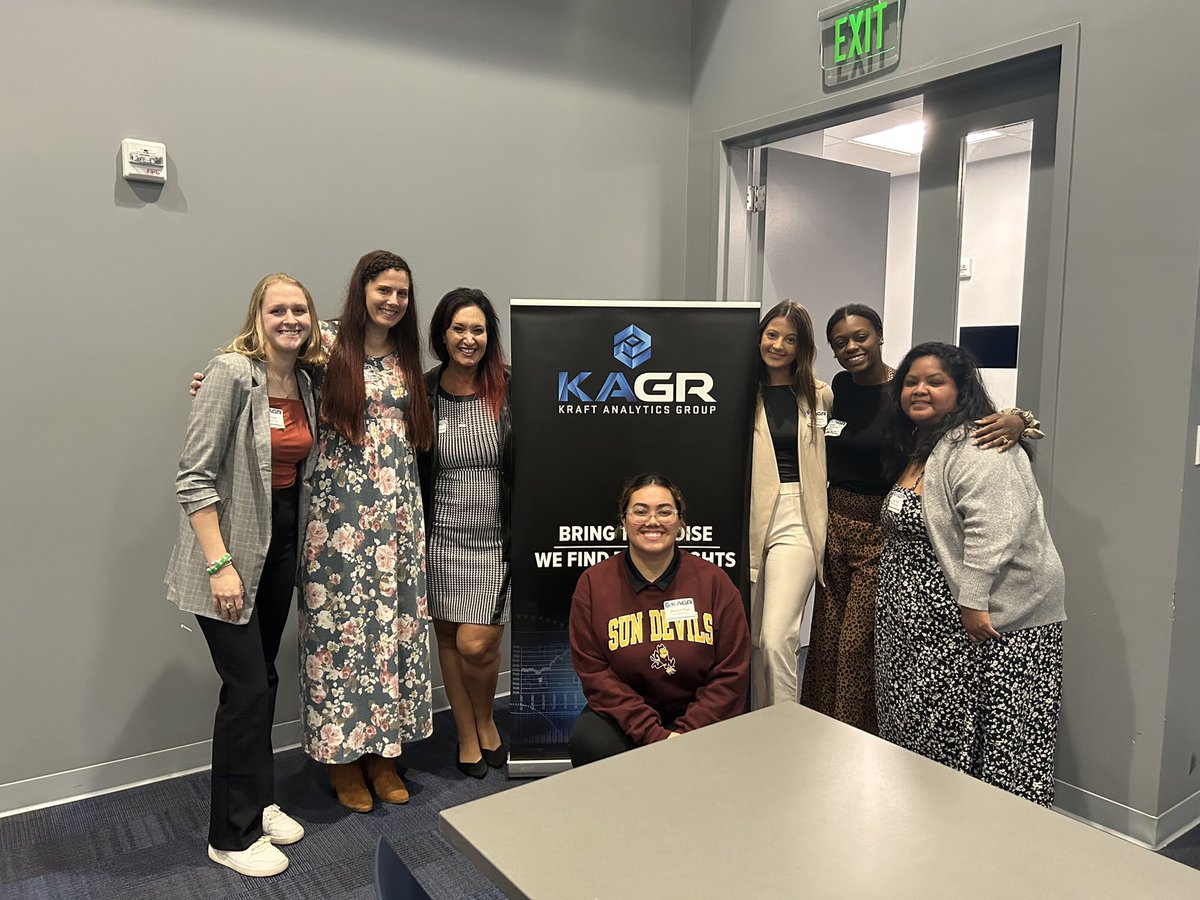 allisonbsmith15's tweet photo. Recently @umbwsla @SportLeadUMB students had the opportunity to learn more about careers in sport analytics. Thank you @WISEBOS for inviting us! https://t.co/OHhTue1b8Q