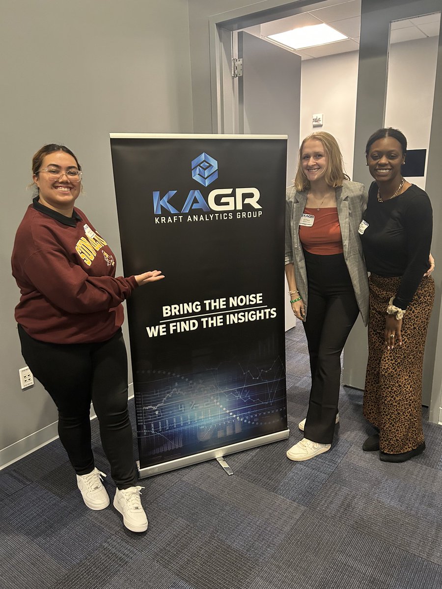 allisonbsmith15's tweet photo. Recently @umbwsla @SportLeadUMB students had the opportunity to learn more about careers in sport analytics. Thank you @WISEBOS for inviting us! https://t.co/OHhTue1b8Q
