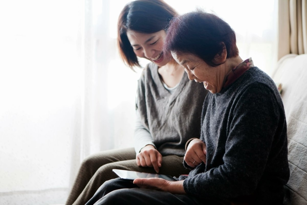 LH_Counsel's tweet photo. This blog post from #NonProfitPRO explains how and why you should attract #GenXers and #babyboomers for year-end #giving. #fundraising #nonprofits #donors https://t.co/SfMgOuiHTf https://t.co/ndDwrirLMe