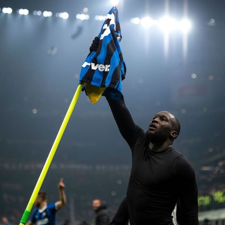FRS_NJ's tweet photo. Welcome back 💙🖤
#InterViktoria #INTPLZ #UCL https://t.co/2G9FLHKVn8