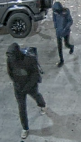 UWMadisonPolice's tweet photo. We need your help in identifying the two people responsible for the extensive graffiti damage to the Memorial Union and Alumni Park early Monday morning. Total  cost of the damage is estimated to be at least $30,000.

Tips: call 608-264-2677

More info » https://t.co/PCKE0ZBeiD https://t.co/mnTlRrLuz7