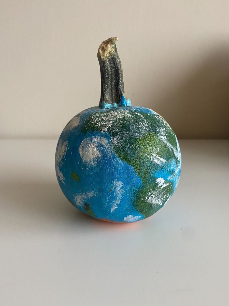 NASA Earth (@NASAEarth) on Twitter photo 2022-10-26 18:32:54 Need some inspiration for #NationalPumpkinDay? Earth is our muse. Try out these stencils to get you started or paint your own Earth pumpkin: go.nasa.gov/3TDjTwo We’d love to see what you create! 🎃 Need some inspiration for #NationalPumpkinDay? Earth is our muse. Try out these stencils to get you started or paint your own Earth pumpkin: go.nasa.gov/3TDjTwo We’d love to see what you create! 🎃