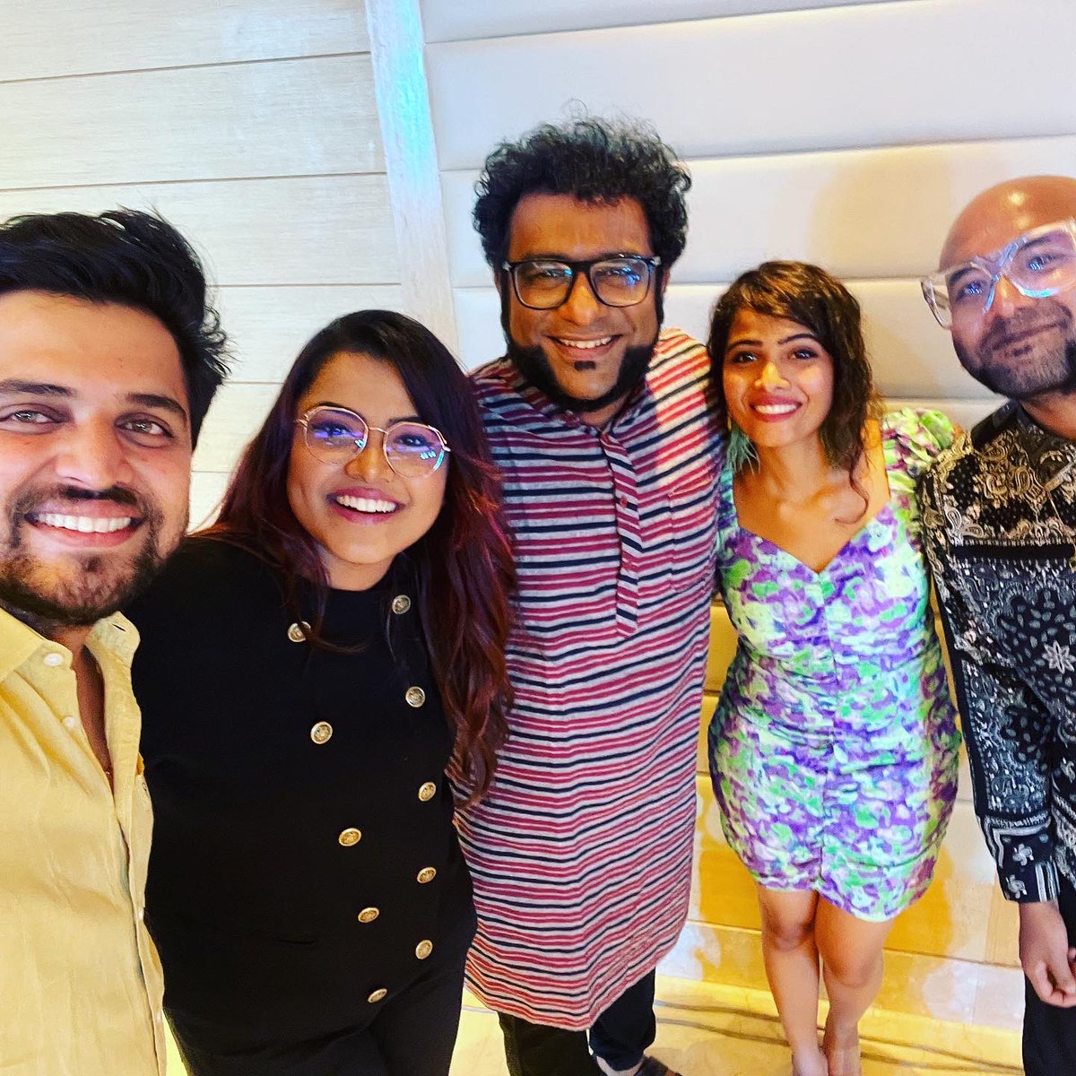 #PonniyinSelvan success party 🥳💖 a beautiful, star-studded evening!! 🧿

#PS1 #ARRahman #Maniratnam #ARR @MadrasTalkies_ @arrahman #PS #successparty #music #blessing #love