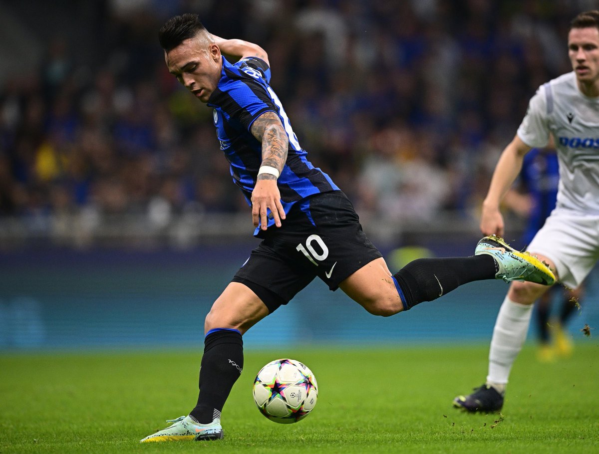 SystemFoot's tweet photo. [#UCL🇪🇺] L’#Inter 🇮🇹 dispose du #ViktoriaPlzen 🇨🇿 4-0 !

⚽️ #Mkhitaryan 35’
⚽️⚽️ #Dzeko 42’ 66’
⚽️ #Lukaku 87’

#InterViktoria | #INTPLZ https://t.co/tHOG5LMjn3
