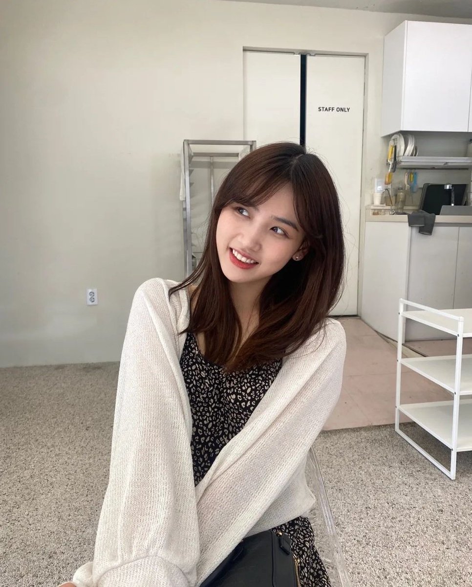 Hello! This is a fan account for new ichillin' member Jung Jiyoon! I've been supporting her since Girls Planet 999 and I'm exited to go on this new journey with her! I'll be posting pics, clips and updates of Jiyoon 

#Jiyoon #ICHILLIN #지윤 #아이칠린