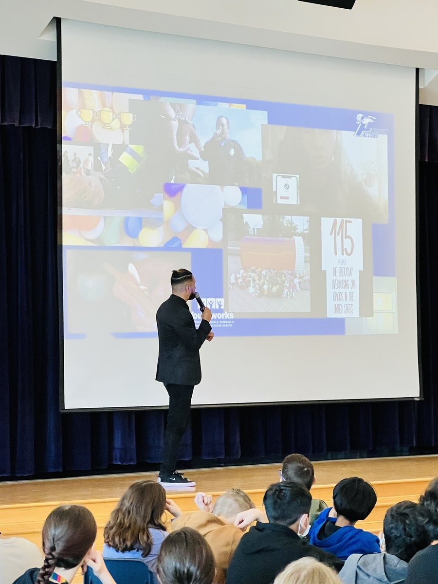 FairviewJH's tweet photo. As part of Red Ribbon Week YouthWorks came to our school to talk to students about the danger of using drugs. Thank you Mr. Rome! https://t.co/PqzhX5FNhx