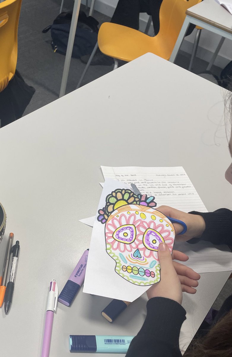 YCB_MFL's tweet photo. This week in Spanish lessons, Year 7 &amp; 8 pupils have been celebrating and learning about one of Mexico’s most colourful &amp; traditional holidays, El Día de los Muertos💀🌹💐 #eldíadelosmuertos #dayofthedead #ycbmfl https://t.co/BwLzVKiBFZ