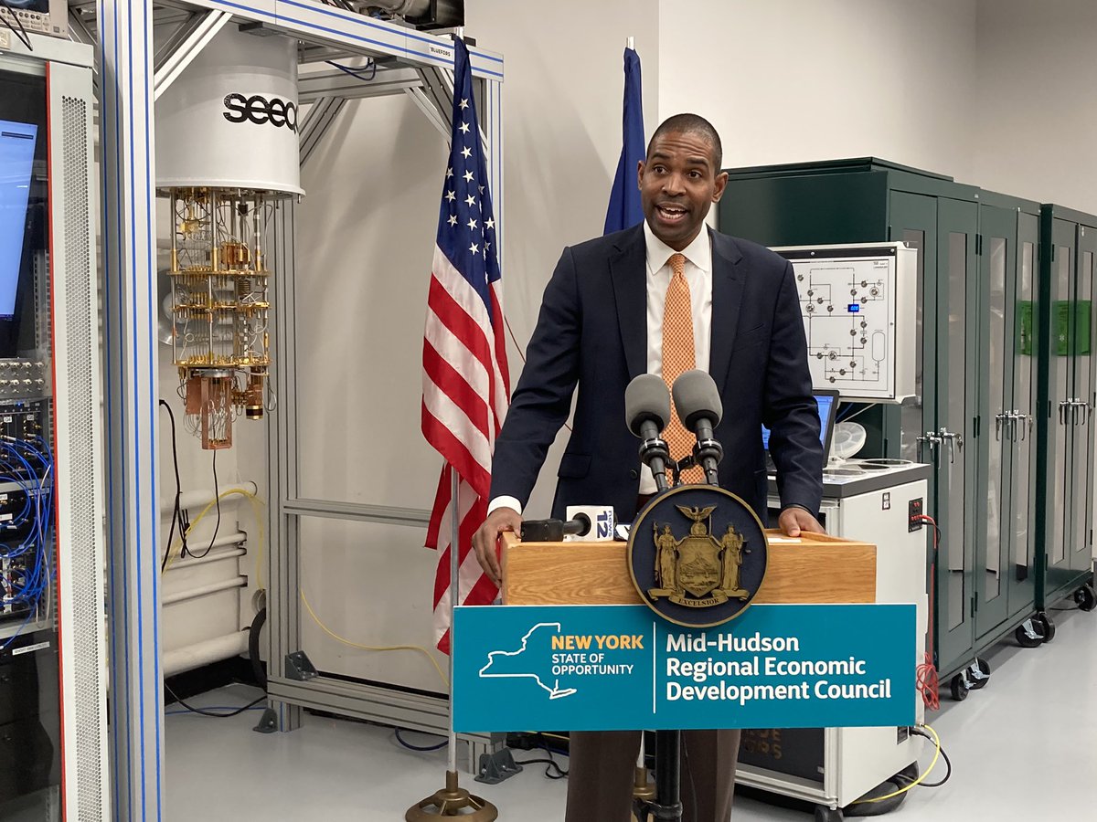 ThomasScaglione's tweet photo. Exciting day for a ribbon cutting at @SeeqcUs w/ @LtGovDelgado @AndreaSCousins @RyeGSL @margor18 to celebrate completion of $3M #QuantumComputing project supported by $600K grant from @EmpireStateDev and the Mid-Hudson Regional Economic Development Council. https://t.co/UcHpNxLvrn