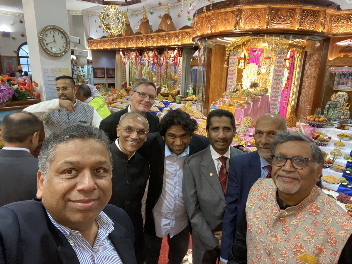 1.  HAPPY NEW YEAR TO HINDU JAIN &amp; SIKH COMMUNITY: Following our decades old tradition <a href="/HarrowLabour/">Harrow Labour Party</a> Team visited temples in #Harrow &amp; #Brent to meet &amp; greet residents, enjoy the #Annakoot displays and pay our homage. We thank the kind hosts &amp; volunteers for their warm welcome.