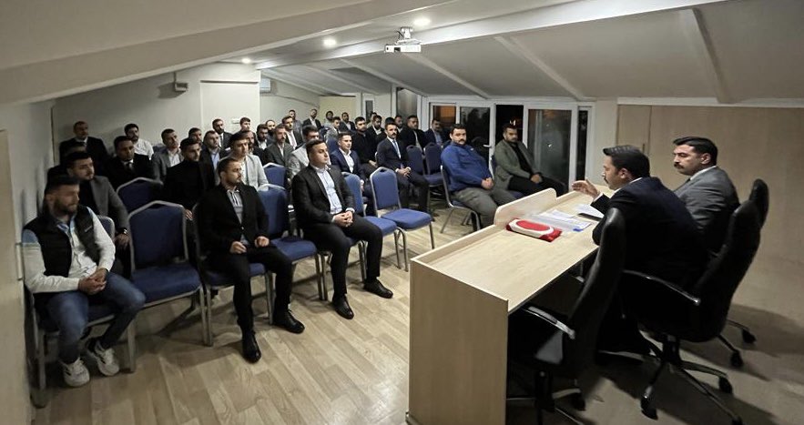 İlçe Ocak Başkanlarımız ile bir araya gelerek dönem içerisinde gerçekleştireceğimiz faaliyetler ve hedeflerimizi değerlendirdik.