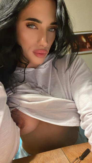 Watch Maeggatron_'s leaked NSFW photo on TwXstars