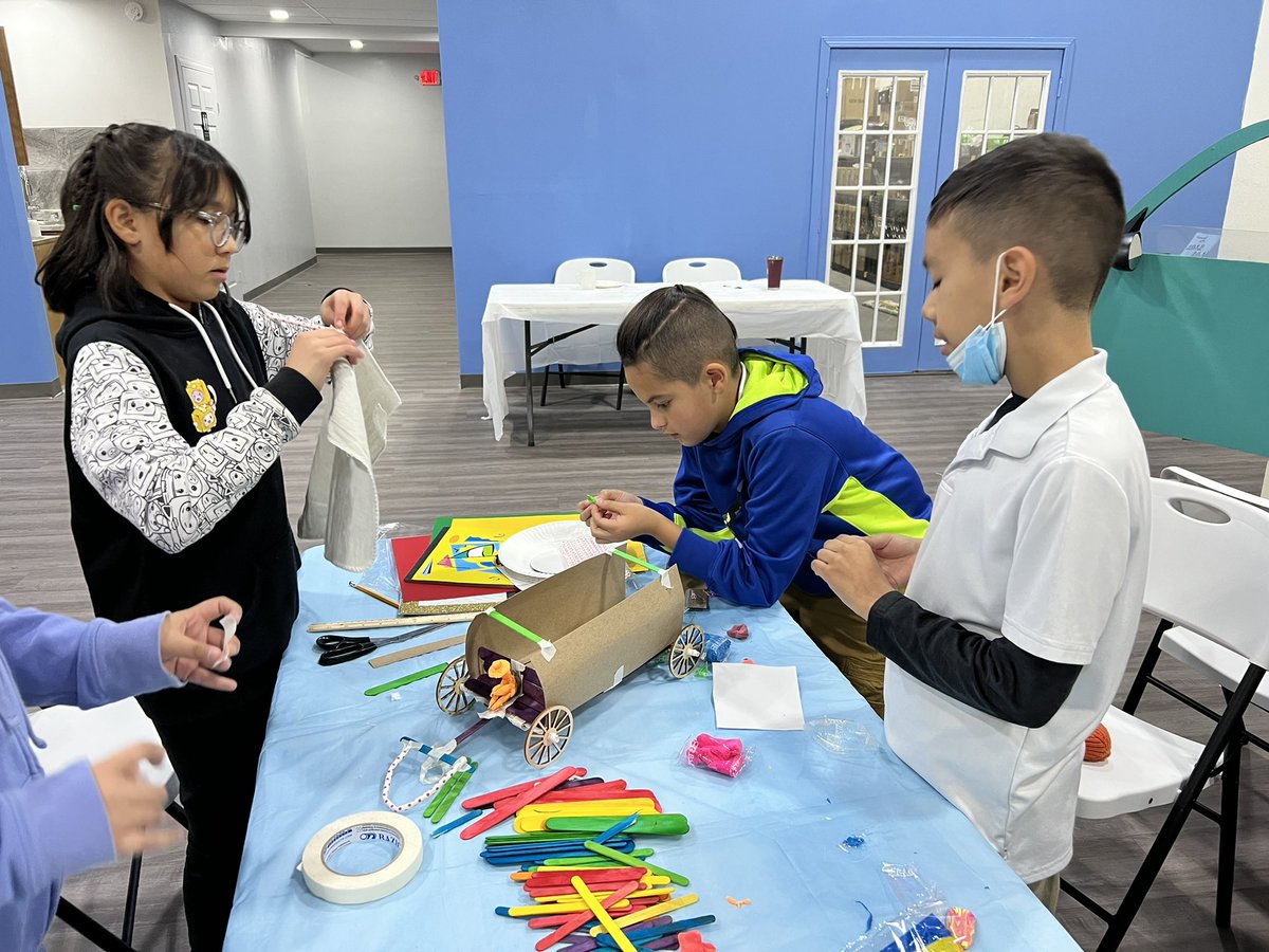 LaRedd_BES's tweet photo. Thank you Adventures in Learning! Our GT scholars loved the Team Quest Challenge! @jpb_coyotes_BES https://t.co/t84QIg0J6o