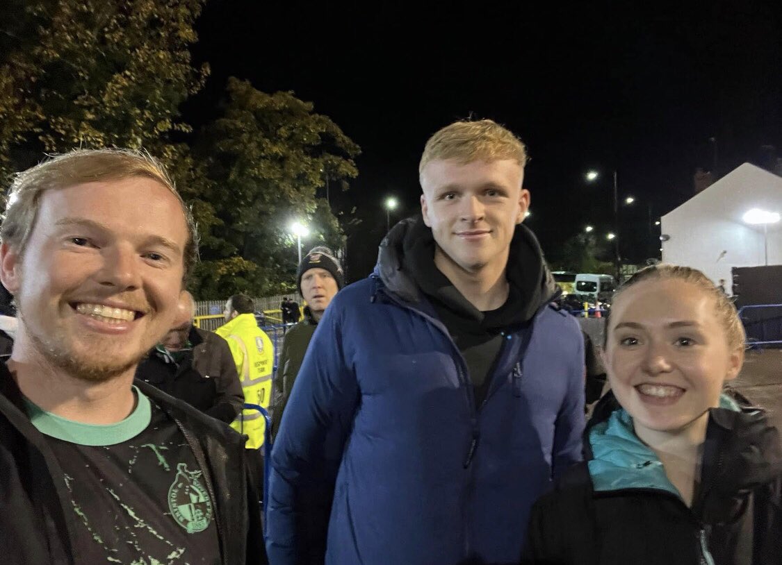 Official_BRFC's tweet photo. 👋 Hello stranger. Enjoy the game!

#BristolRovers https://t.co/7IcurFCRg0