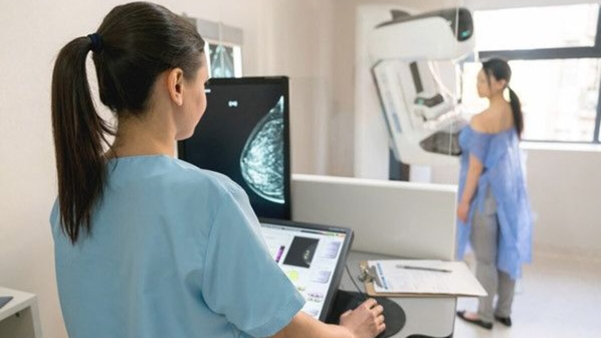 Screening mammograms are used to find early signs of breast cancer in women who have no symptoms. If you’re 45 to 74, have a mammogram every 2 years or as decided by you and your healthcare provider. Visit screeningforlife.ca to learn more.