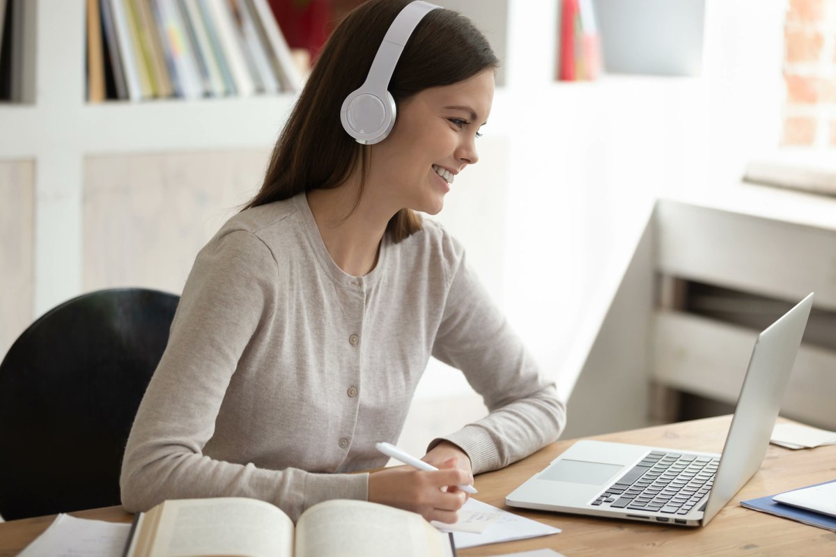 KickOffInBiz's tweet photo. Always wanted to start a business? Start now with Kick Off in Business' online courses. https://t.co/8Cxhy07Bsy https://t.co/zFVGUZ3nle