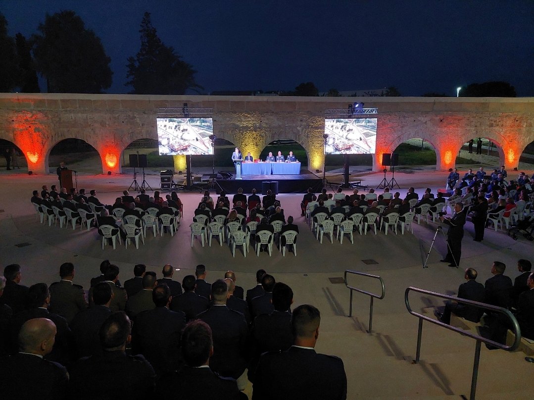 AytAlcantarilla's tweet photo. 📣 Comienza el curso académico 2022/23 de la Escuela Militar de Paracaidismo Méndez Parada con la lección inaugural del presidente del Tribunal Superior de Justicia de Murcia, Miguel Pasqual del Riquelme, en el Parque del Acueducto de #Alcantarilla https://t.co/HuqxNH0rzJ