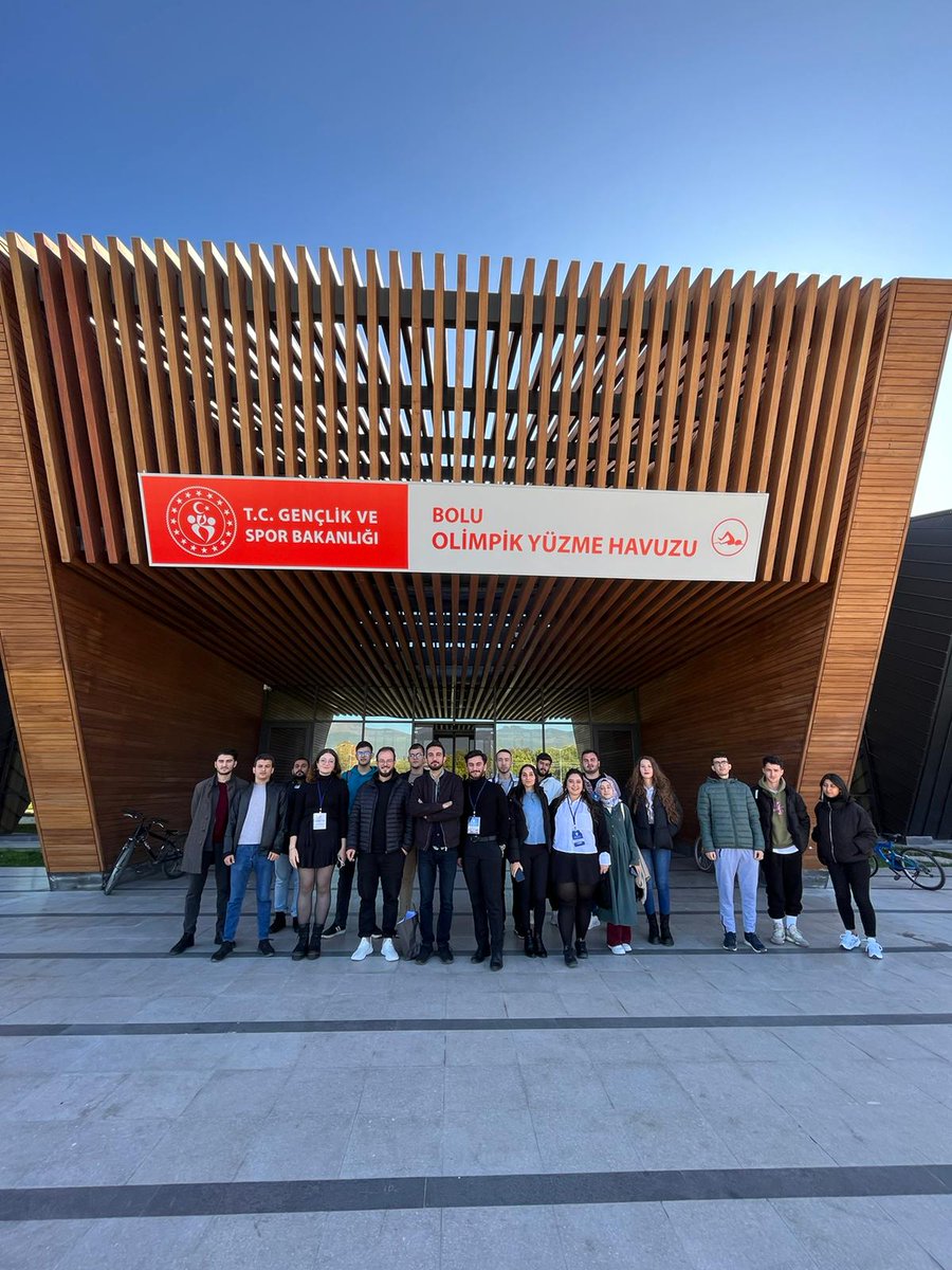 Sosyal bilimler ve münazara topluluğu olarak haftasonu düzenlediğimiz münazara eğitimi ve düellosu gerçekleşmiştir. Bizi takip etmeye devam edin 😀