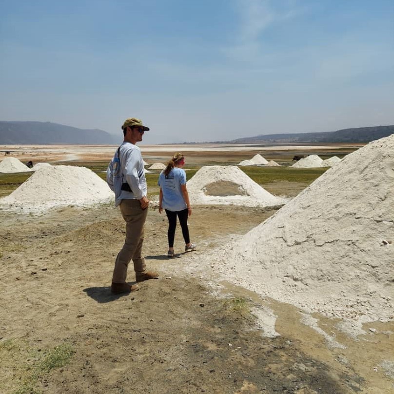 SeedBombsTZ's tweet photo. The #sale of #salt for human and animal #consumption is a key #economic #activity for the #local #people who live around #Lake #Gendabi in #Hanang District. This year there is a #surplus that has driven down prices and opened #opportunities for #resale. 
https://t.co/hBNDeDMRn9 https://t.co/jC8tpGOxJ1