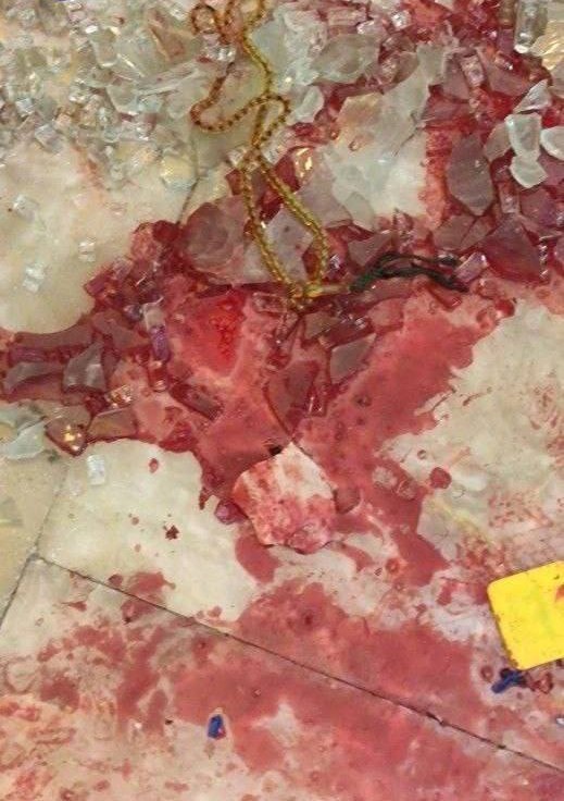 Rahimi_f_s's tweet photo. The chant #WomanLifeFreedom but they kill innocent women with their children in bosom.
They don't care about women, they just want to topple the #islamic_republic to disintegrate our country.
We, Iranian women, are already free, we don't need more freedom.
Why don't you hear us?? https://t.co/NQK9FfgJha