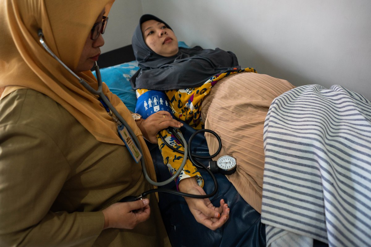 #DYK GFF's Essential Health Services (EHS) grants aim to: ☑️support the roll out of COVID-19 vaccines & tools ☑️restore & protect essential healthcare amid crises like COVID-19 ☑️improve emergency preparedness ☑️improve accessibility and quality of services