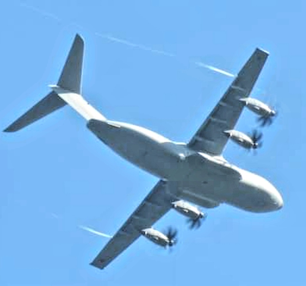 BloodyPolitics's tweet photo. There she goes 📸 

#ZM413 #TeamAtlas #RAF https://t.co/zjH4sIQINJ